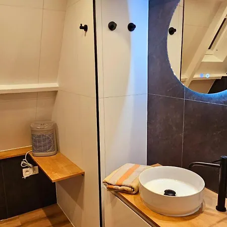 Alpesi faház De Bosdriehoek Iii *