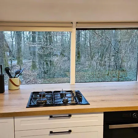 De Bosdriehoek Iii 샬레 더뷔